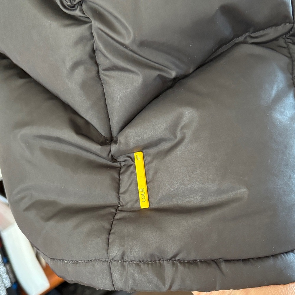 Lolë Women's Black Down Puffer Jacket - Picture 15 of 16